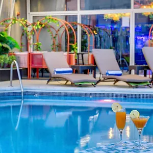 Hotel Howard Johnson Plaza By Wyndham Deira ****